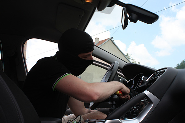 krađa automobila