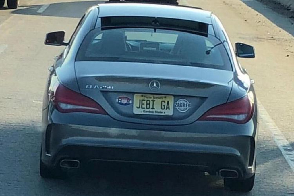 personalizirane tablice za auto