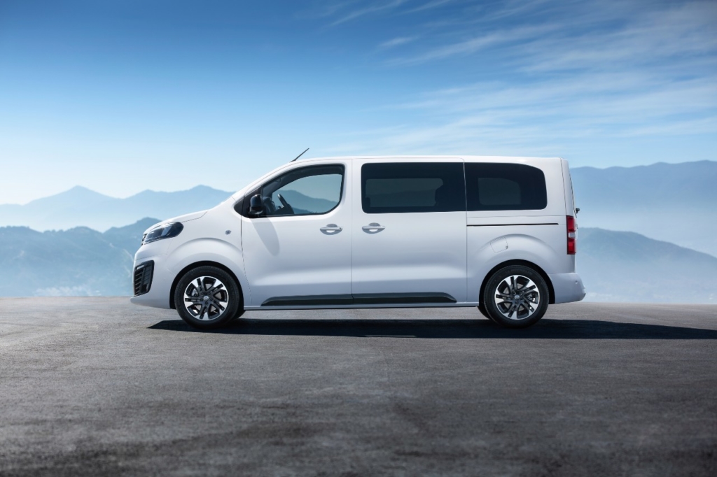 opel_zafira_life_46