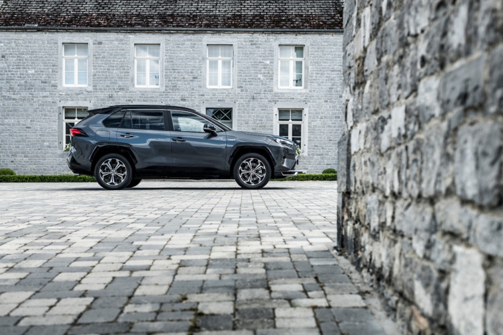 toyota_rav4_plug-in_hybrid_96