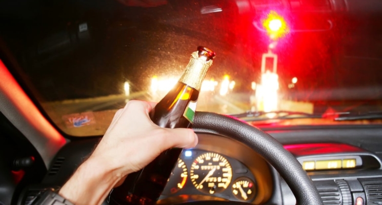 [TEST] Što se događa s vozačima nakon četiri pića?