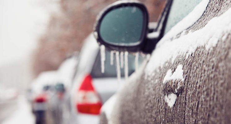 Kako pravilno zagrijati auto zimi