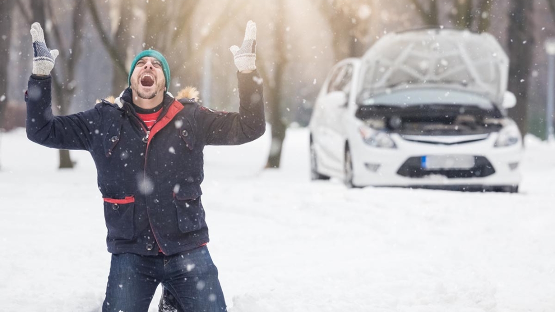zima neprijatelj automobila