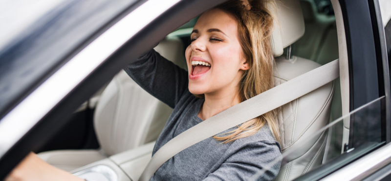 Pjevanje u autu smanjuje stres