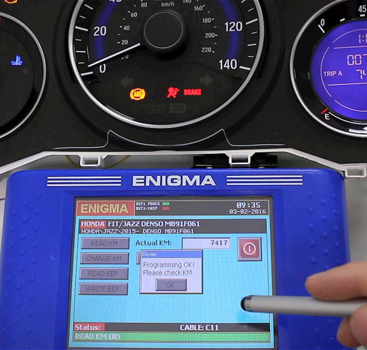 skidanje kilometara na automobilu