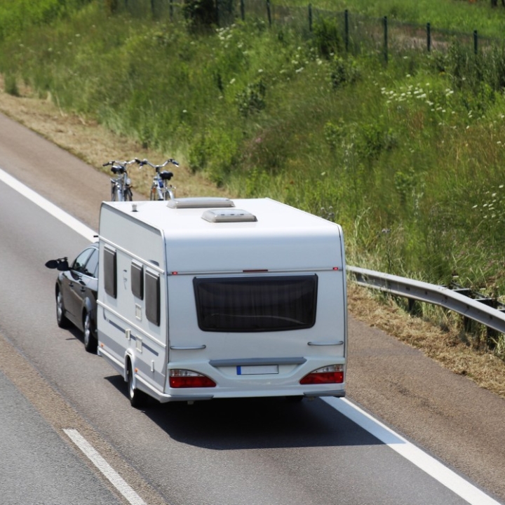najbolji automobili za vucu prikolice - naslovna