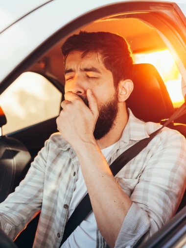 Umor u vožnji – Zašto je opasan i kako ga spriječiti?