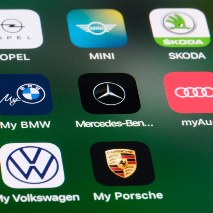 auto logotipi